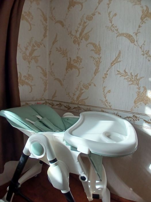 Стілець для годування Carrello. Крісло для прикорму