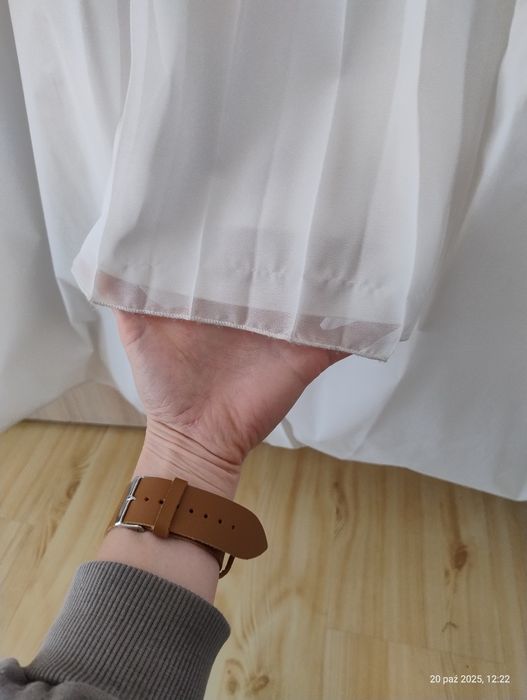 Zwiewna biała suknia plisy ślubna wieczorowa studniówka bal Apart 34