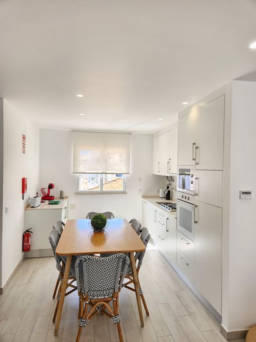 Apartamento T1+1 (Estúdio porta 2)