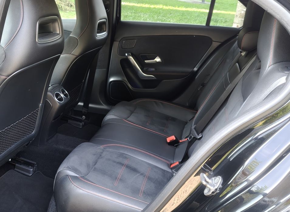 Mercedes A 180 AMG automático