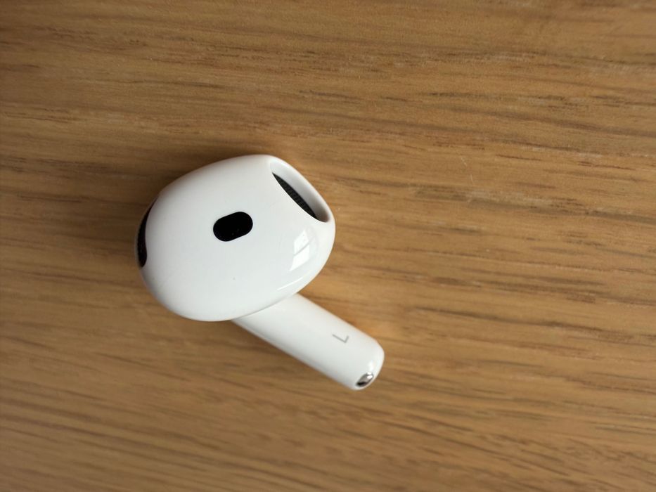 Lewa słuchawka airpods 4 ANC apple jak nowa