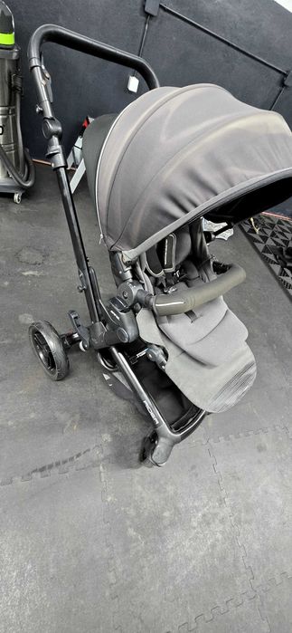 Carrinho de bebe 2 em 1  jane