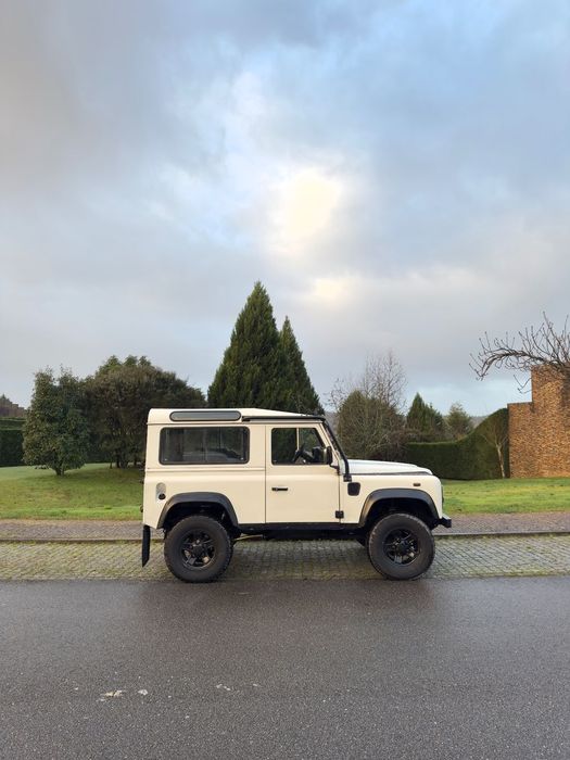 Land Rover Defender 90 2.5 TD5 Metal Top