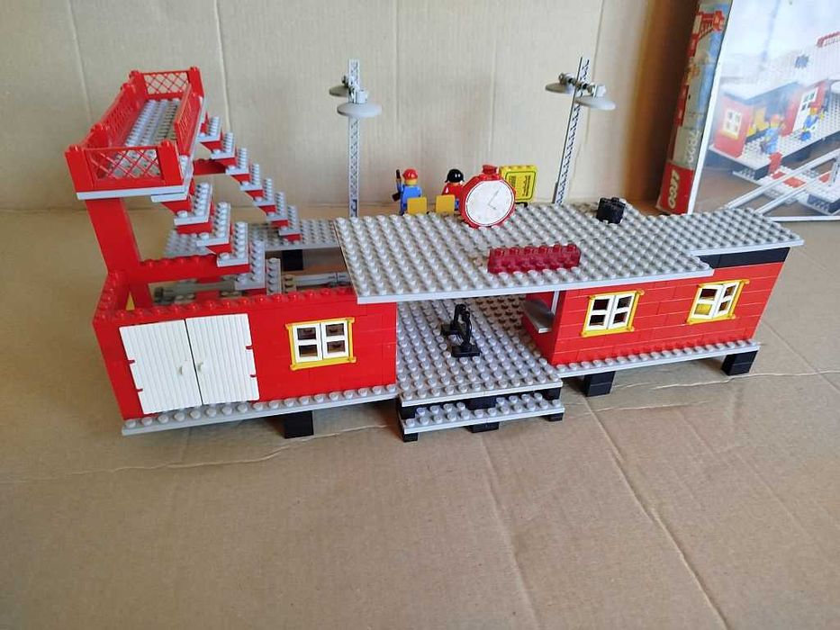 Lego 7822 Railway Station