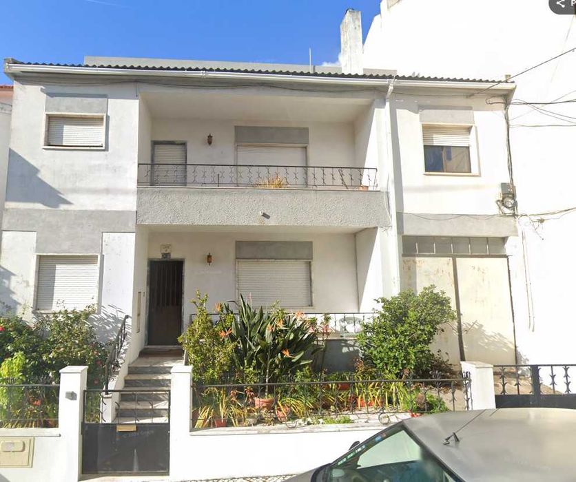 Quarto para alugar em moradia