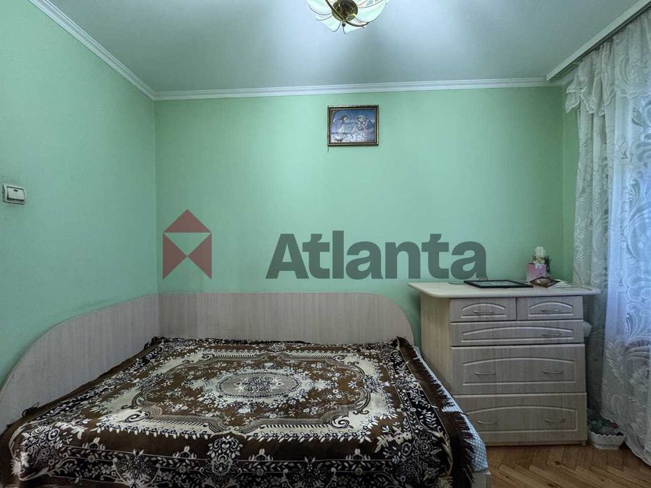 Продаж 4 кімнатної квартири по вул Пасічна 73.1м2 (Панельний будинок)