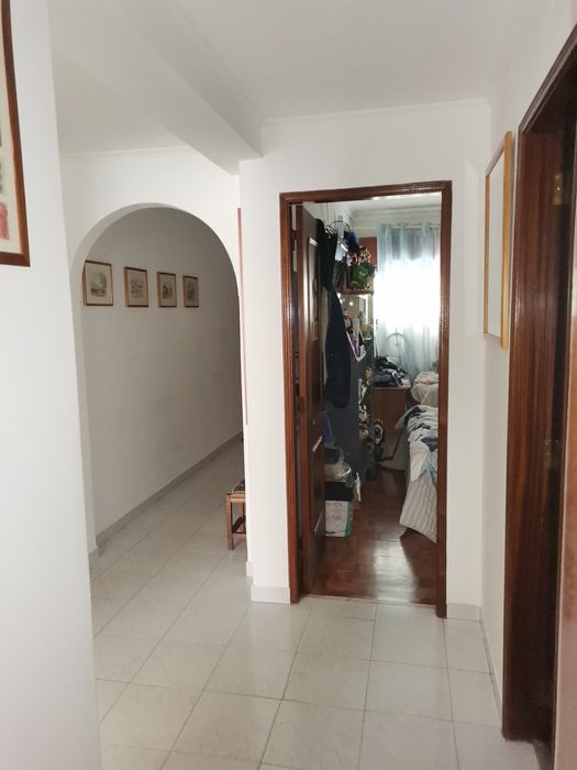 Apartamento t2 rc.  Agualva Cacém..