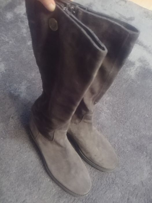 Kozaki Tommy Hilfiger roz 38. Skóra zamsz.