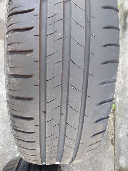 Pneus usados de carro, Vários tamanhos