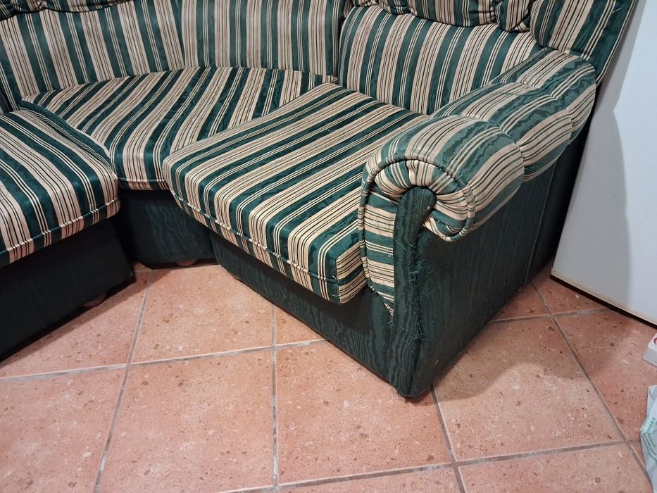 Sofá Cama em L Verde e Creme