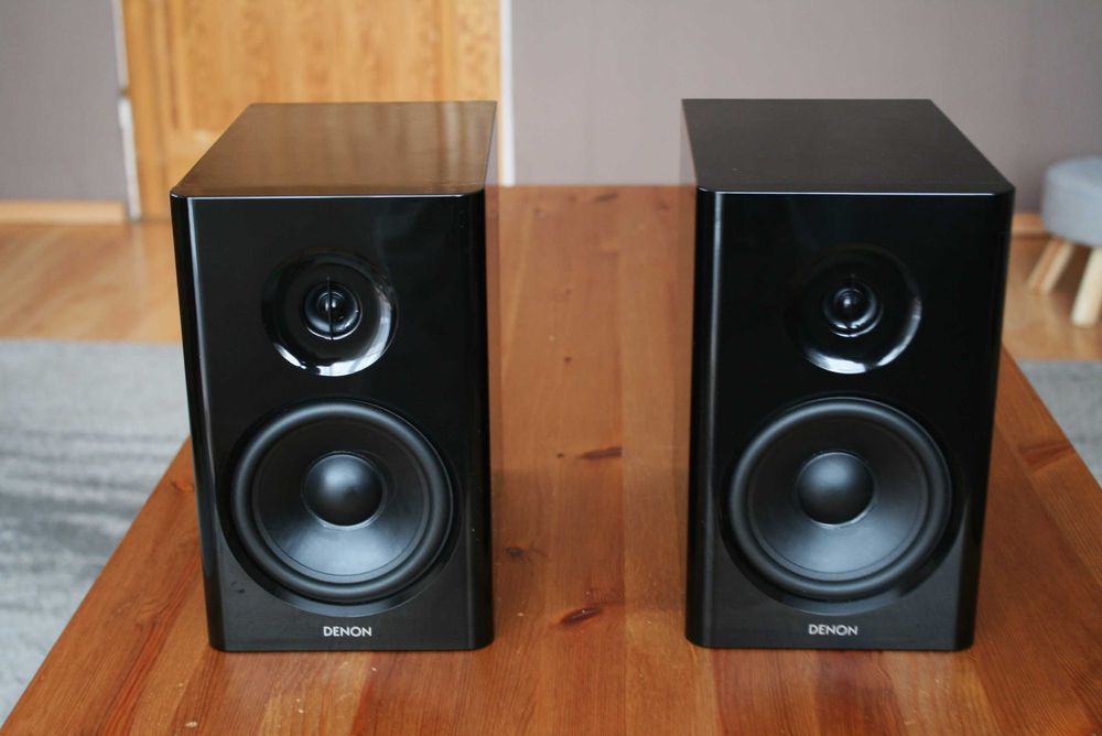 Kolumny Denon głośniki podstawkowe monitory Piano Black