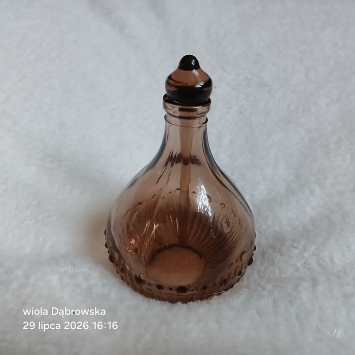 Flakonik na perfumy
