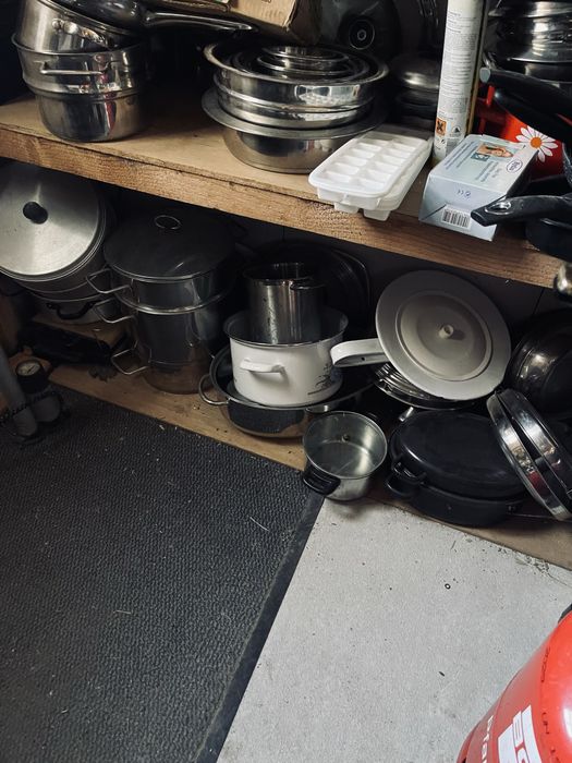 Продам сковорідки і кастрюлі