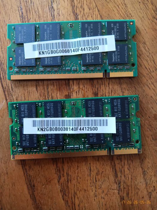 Memória RAM PC2-5300S 2GB + 1 GB