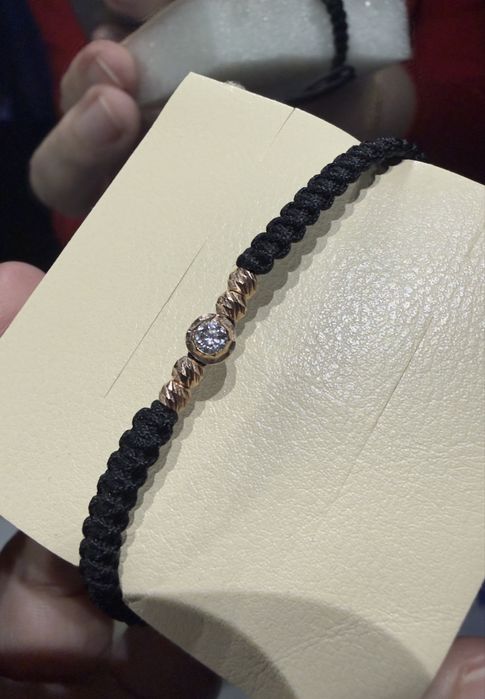 Продам золотий браслеш шнур