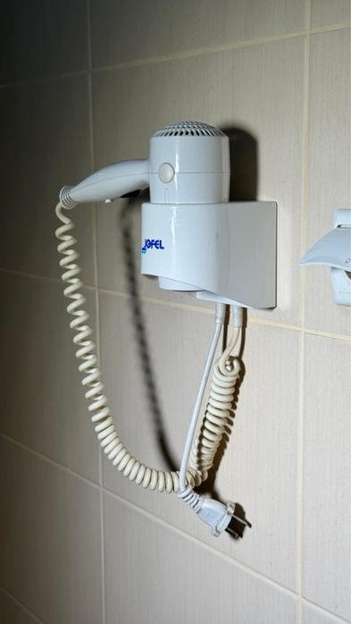 Готель в центрі міста . Бульвар Лесі Украінкі 9