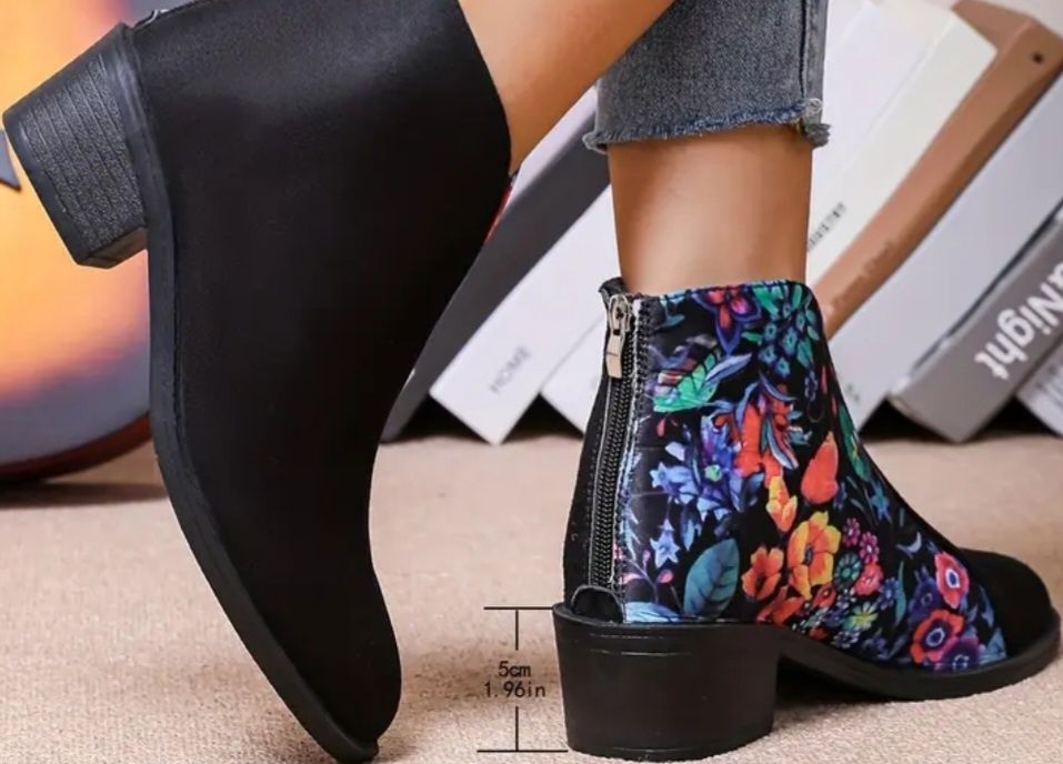 Damskie trendy botki 42.wkladka ma 27cm.