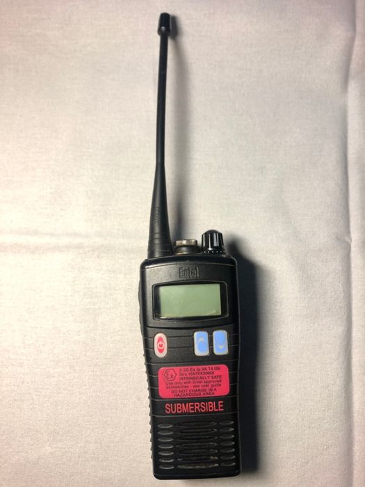 Продам радиостанцию Entel HT883 Ex