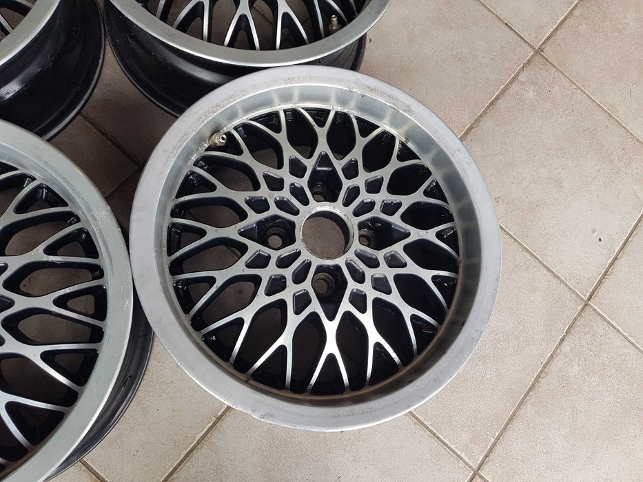 Felgi aluminiowe szprychowe RONAL 6x14 et38 4x100 57,1 Mesh jak Exip Remotec BBS MSW OZ