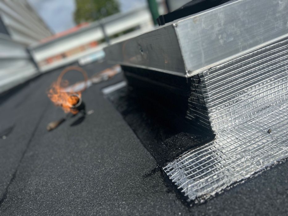 Aplicação e Renovação de Telas Asfálticas