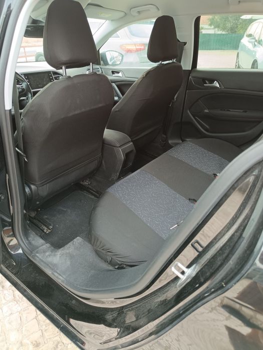 Peugeot 308 — fotografia 10