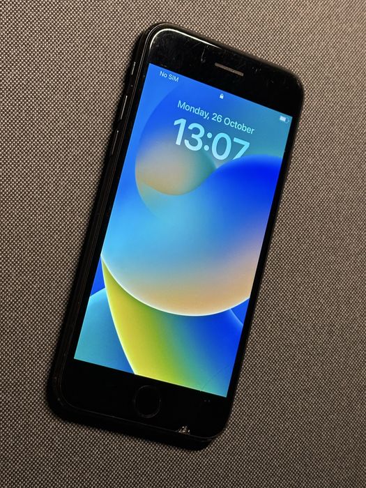 iPhone SE 2020 64GB Preto – Funciona bem