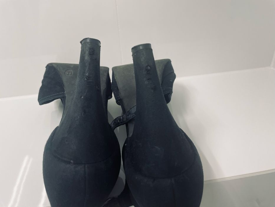 Czarne szpilki cyrkonie 39 Catwalk