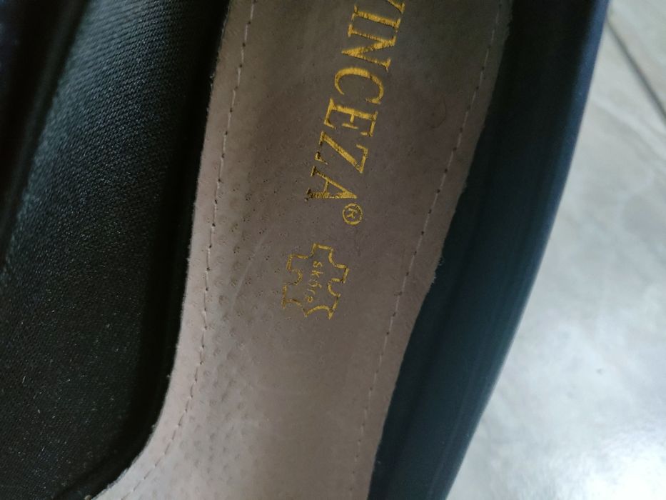 Czarne szpilki rozmiar 38