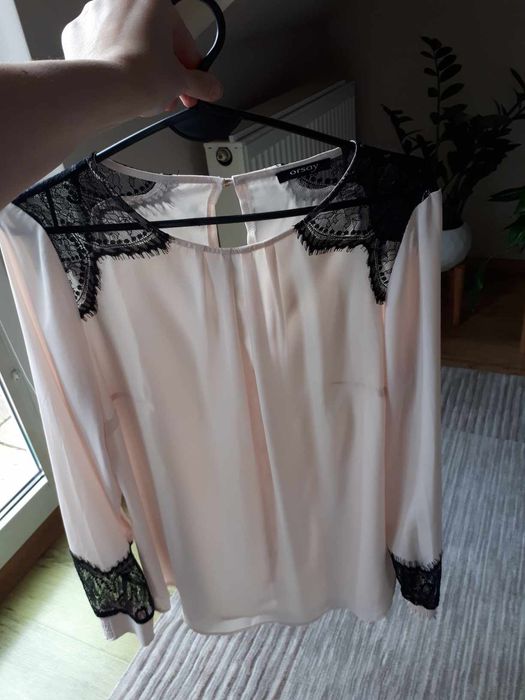 Bluzka z koronką m/L elegancka