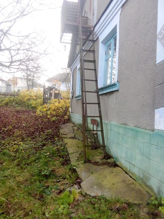 Будинок в ярмолинцях