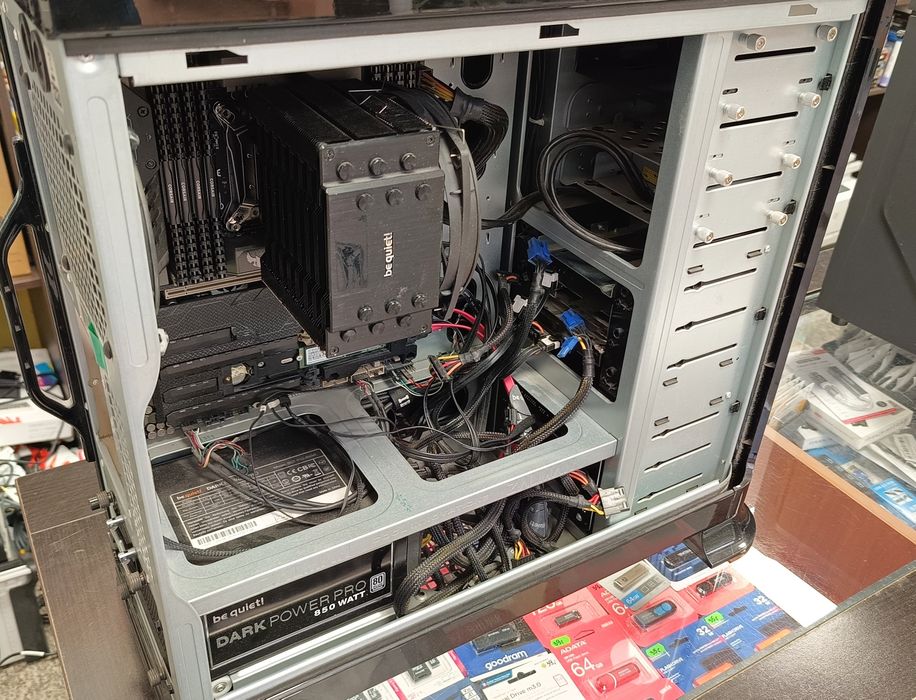 Potężny komputer BigTower 14rdzeni 48GB DDR4 3TB SSD Win10Pro Sklep