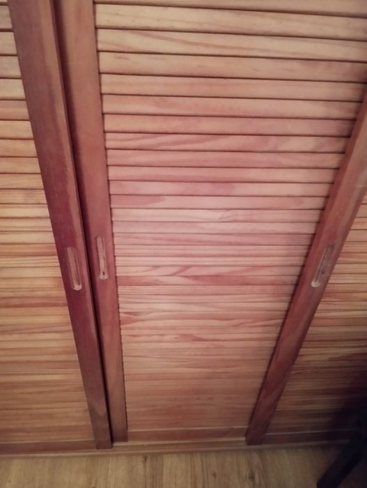 Promoção -Roupeiro  em madeira Ikea