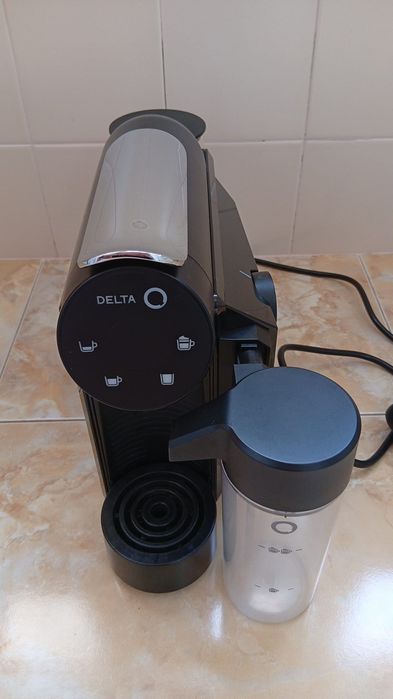 Máquina de café Delta Q MilkQool