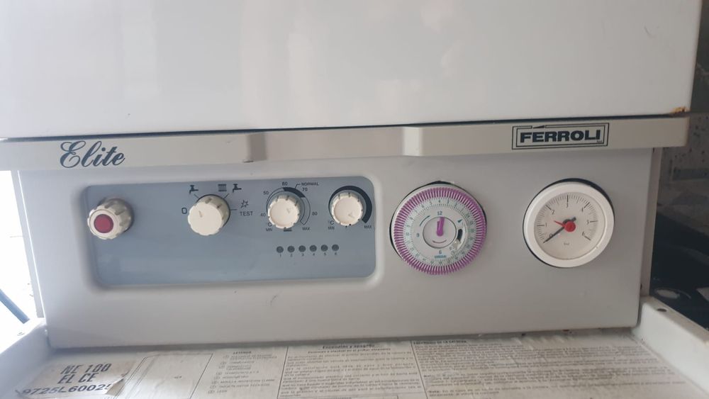 Esquentador avariado e caldeira de aquecimento - Ferroli Elite