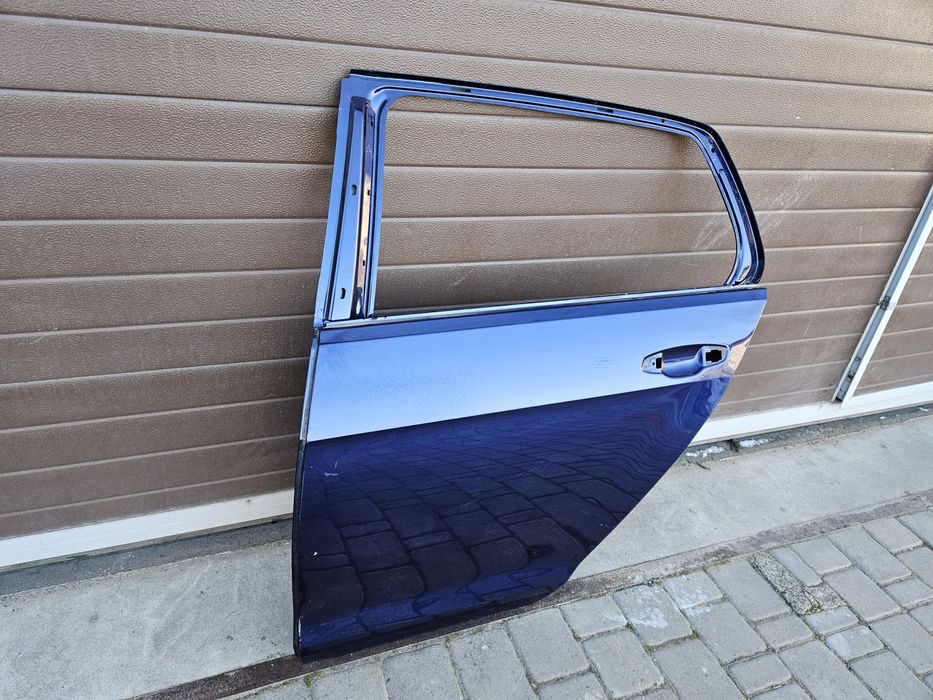 Двері задні ліві VW Golf 7 хечбек 2012-2019р.