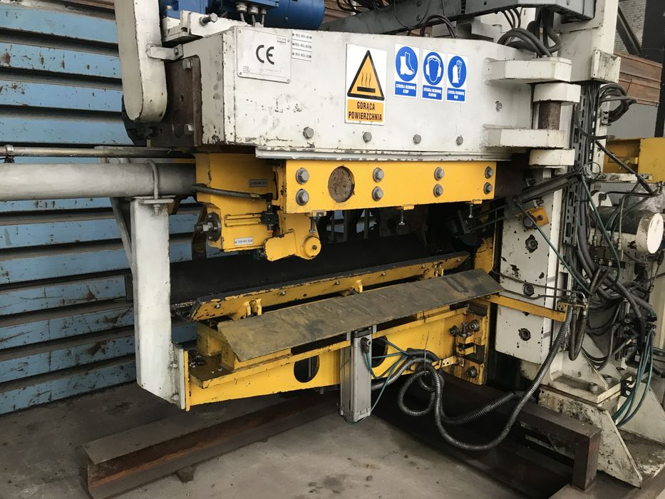Nożyca hydrauliczna SMS Eumuco do cięcia wlewków na gorąco