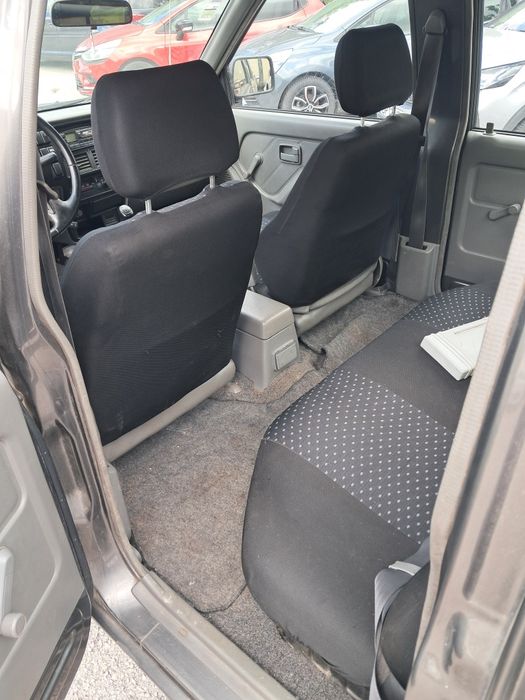 Opel campo 2.5 td  160 000 km 5 lugares