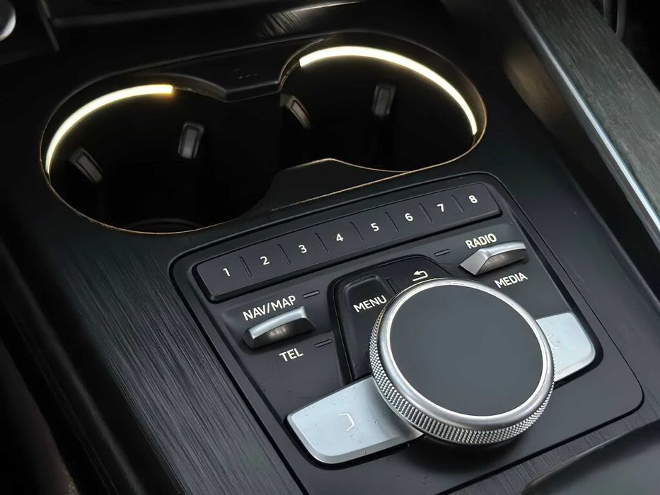 Audi A4      2018