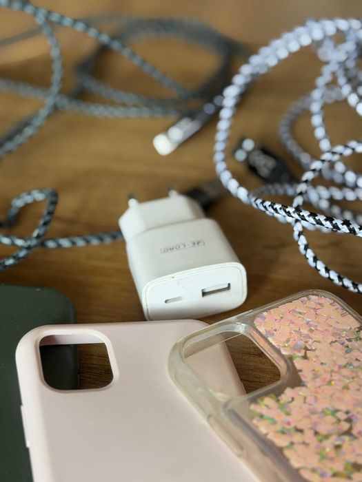 iPhone 11 - zestaw akcesoriów