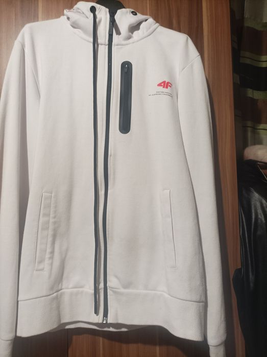 Bluza męska 4F roz M  na wzrost 170
