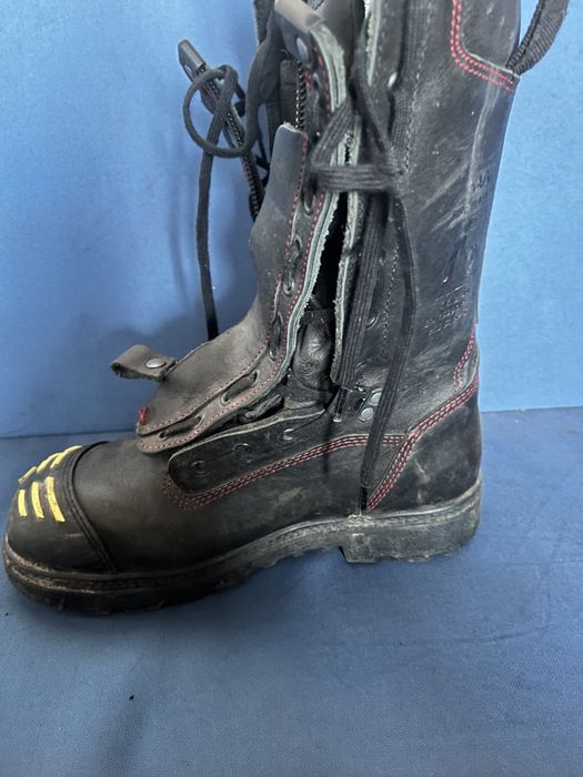 Чоботи пожежні 41 розмір