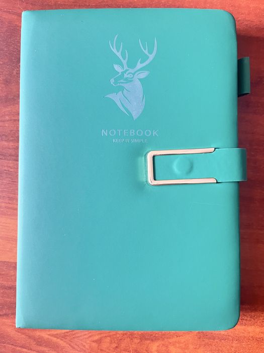 Новий блокнот у лінію