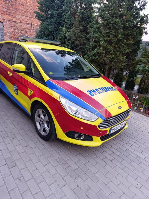 Ford S-Max karetka ambulans 2017