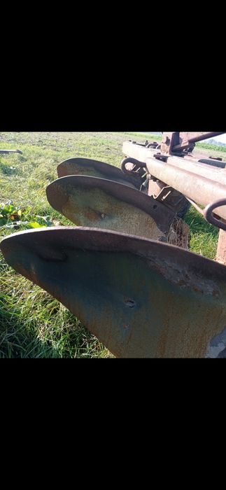 Sprzedam pług 3 skibowy