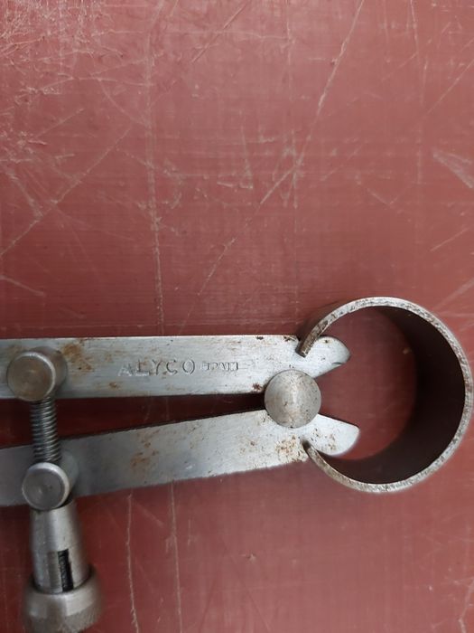 Compassos de metal mecânica