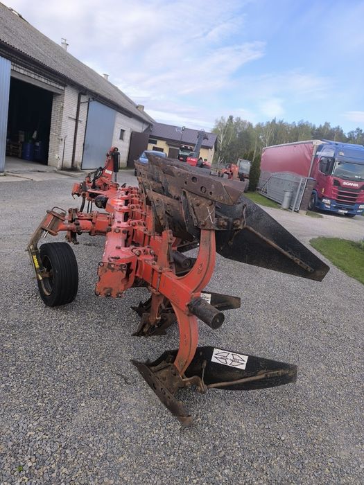 Pług 5 Gregoire Besson Zabezpieczenia hydrauliczne Liniowanie