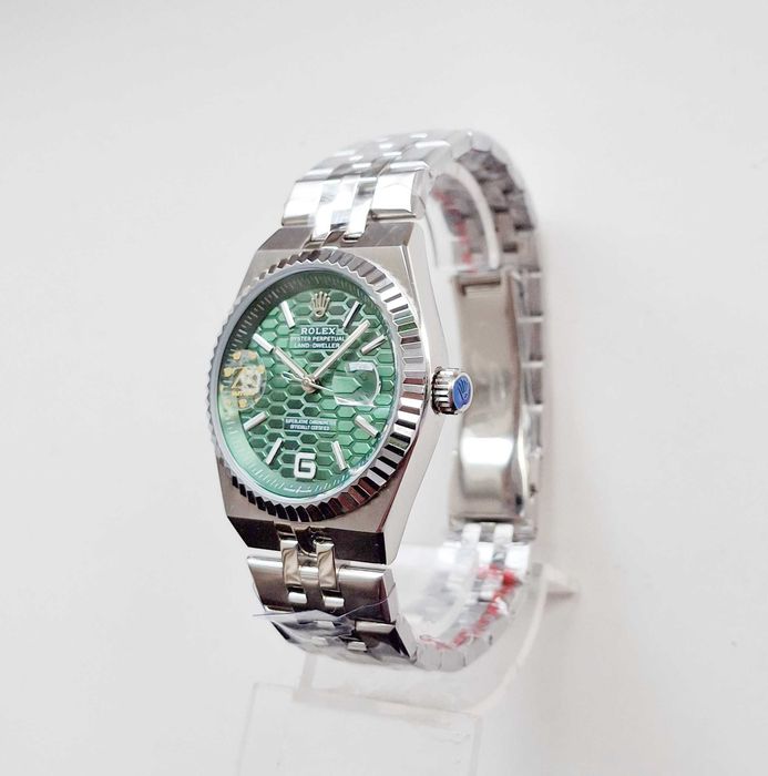 Годинник жіночий Rolex Land Dweller green