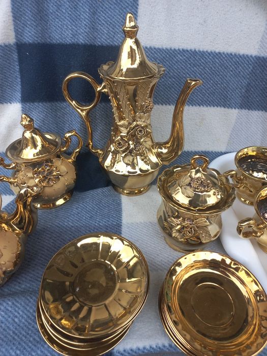 Золотий сервіз для чаю та кави на 28 предметів