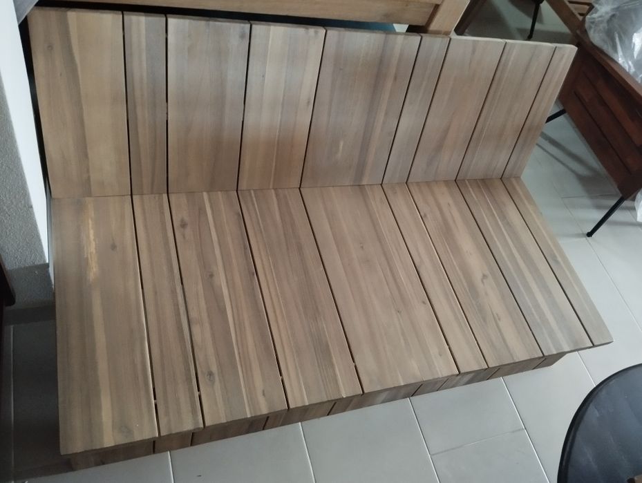 Sofá de jardim em acácia