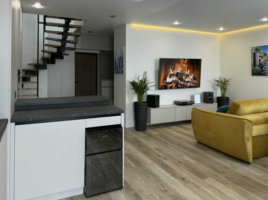 Продаж 2-кімнатної квартири вул. Лісна (Сихів, Зубра)